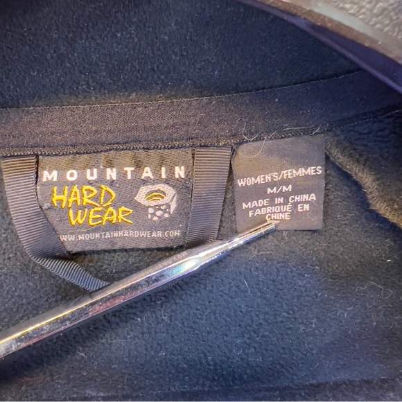 Mountain hardware jacket in preloved condition - Picture 14 of 15